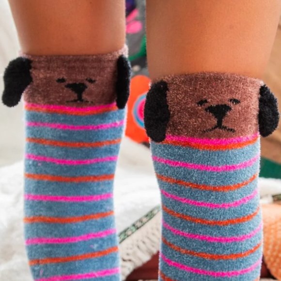 ⭐️HOST PICK⭐️ Plush Over-the-knee Furry Puppy Socks-NWT - Picture 3 of 15